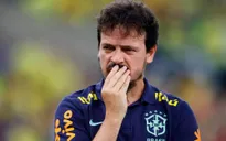 Brazil sa thải HLV tạm quyền Fernando Diniz