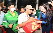 Hơn 10.000 phần quà được trao cho công nhân trong chương trình Tết sẻ chia
