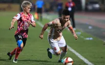 HLV Kiatisuk thân thiện, chuyên nghiệp, mong muốn nhiều cầu thủ Việt Nam sang chơi bóng ở Thai League.