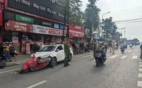 Tài xế taxi buồn ngủ đâm hàng loạt xe máy chờ đèn đỏ, 5 người nhập viện