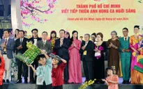 Chủ tịch nước Võ Văn Thưởng và Phu nhân dự Chương trình nghệ thuật đặc biệt “Xuân Quê hương 2024”