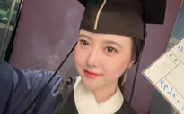 Goo Hye Sun tốt nghiệp đại học sau 13 năm