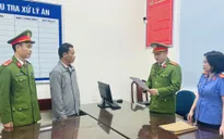 Khởi tố đối tượng không chấp hành thổi nồng độ cồn, lăng mạ CSGT