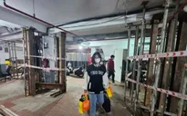 Hà Nội: Di dời khẩn cấp hàng chục hộ dân tại chung cư mini bị nứt toác cột bê tông