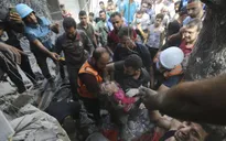 Tình cảnh bi đát của người dân sơ tán tại Dải Gaza
