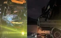 Xe khách va chạm xe tải trên cao tốc Nha Trang- Cam Lâm, 2 người tử vong