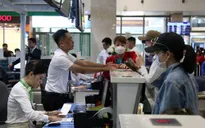Sân bay Tân Sơn Nhất chật kín người về quê đón Tết