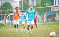 Chia tay SLNA, Trọng Hoàng có bến đỗ mới