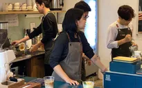 Chuyện về các sinh viên chọn ở lại Thủ đô đi làm dịp Tết Nguyên đán
