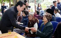 Nỗ lực để ai cũng có Tết