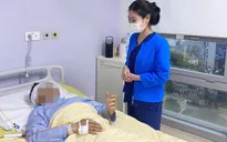 Người đàn ông liệt 2 chân do ngã khi dọn nhà đón Tết