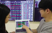 VN-Index cao nhất 15 tháng