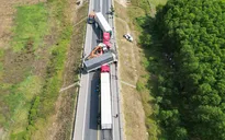 Xem xét hạn chế phương tiện cỡ lớn đi vào cao tốc Cam Lộ - La Sơn