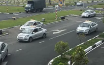 Bắt buộc phải học kỹ năng lái xe trên cao tốc phân kỳ