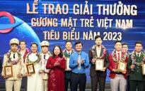 Quyền Chủ tịch nước Võ Thị Ánh Xuân trao giải thưởng Gương mặt trẻ Việt Nam