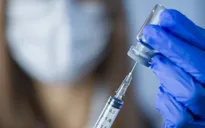 Anh phát triển vaccine đầu tiên trên thế giới ngừa ung thư phổi
