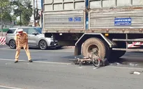 Băng qua đường vào trường, nữ sinh lớp 10 bị xe tải đâm nguy kịch