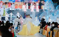 Áo dài Việt toả sáng trong đêm khai mạc Lễ hội Áo dài TP Hồ Chí Minh