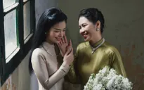 Dương Hoàng Yến rủ mẹ hóa phụ nữ Hà thành xưa trong bộ ảnh 8/3
