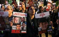 Hamas cân nhắc thả tất cả con tin Israel theo từng giai đoạn nhằm tiến tới chấm dứt giao tranh