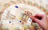 Đồng USD mạnh đẩy Euro xuống mức thấp nhất 5 tháng