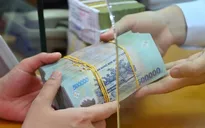 Các ngân hàng rục rịch tăng lãi suất tiết kiệm