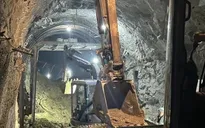 Sự cố sạt lở hầm đường sắt Bãi Gió: Vẫn còn khoảng 200m3 đất đá trong hầm