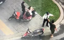 Người đàn ông dùng dao chém vợ cũ trong khu đô thị ở Hà Nội
