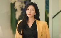 Kim Ji Won tự nhận mình "nhàm chán" ngoài đời thực
