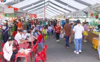 Tấp nập du khách trước giờ Khai hội Bánh dân gian Nam Bộ ở Cần Thơ