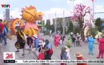 Hàng ngàn người đổ về Suối Tiên trong ngày Giỗ Tổ Hùng Vương