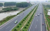 Cần sớm hoàn thiện đường gom trên cao tốc Hà Nội - Bắc Giang