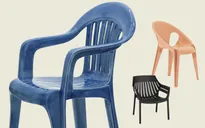 Ghế nhựa hàng bia ở Việt Nam được vinh danh là đồ nội thất thế kỷ