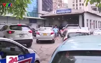 Hà Nội: Đăng kiểm vào ''mùa'', ô tô nối đuôi nhau xếp hàng