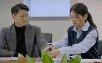 Lỡ hẹn với ngày xanh - Tập 25: Duyên bị đồn "đong đưa" Hiệp tại công ty