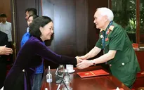 Lãnh đạo Đảng, Nhà nước gặp mặt các chiến sĩ Điện Biên