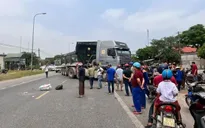 Va chạm xe container, nữ giáo viên tử vong trên đường đi làm về
