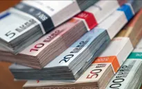 EU giới hạn thanh toán tiền mặt để chống rửa tiền