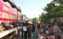 Khẩn trương hỗ trợ nước sinh hoạt cho người dân vùng biên giới
