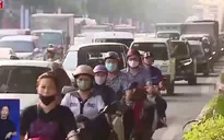 Cửa ngõ phía Tây TP Hồ Chí Minh tấp nập người dân về quê nghỉ lễ