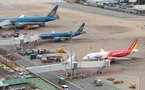 Hàng không tăng cường bay đêm để "hạ nhiệt" giá vé máy