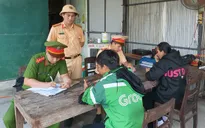 Nam thanh niên vi phạm tốc độ, tông cảnh sát giao thông bị thương