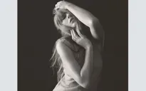 Album mới của Taylor Swift ra mắt với 2,61 triệu bản