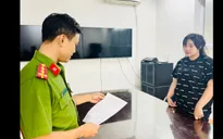 Cô gái trẻ tạo hoá đơn chuyển tiền giả để mua quần áo, trả quán cơm