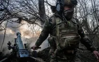Ukraine oằn mình chống đỡ các đòn tấn công của quân đội Nga từ nhiều phía