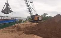Dự án giao thông “khát”… cát
