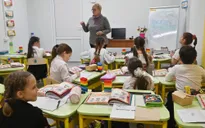 Trường học dưới lòng đất tại Ukraine