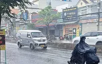 Nhiều khu vực trên cả nước mưa dông, đề phòng ngập úng