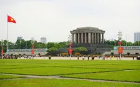 Hà Nội rợp sắc cờ hoa kỷ niệm ngày sinh Chủ tịch Hồ Chí Minh