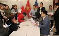 Hỗ trợ bà con người Việt ảnh hưởng bởi vụ cháy ở Ba Lan làm lại giấy tờ